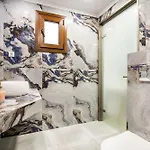 Oasis Deluxe Apartamento Pefkari