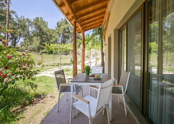 Oasis Deluxe Apartamento Pefkari